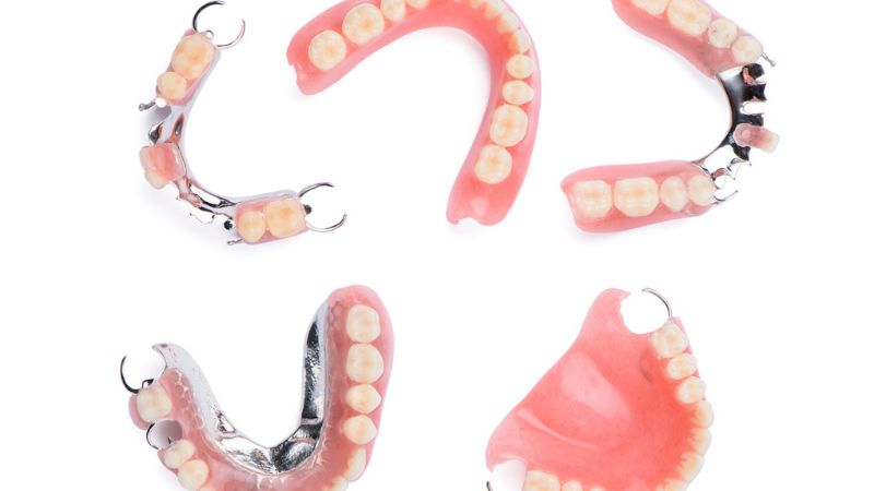 Types Of Dentures, Complete And Partial